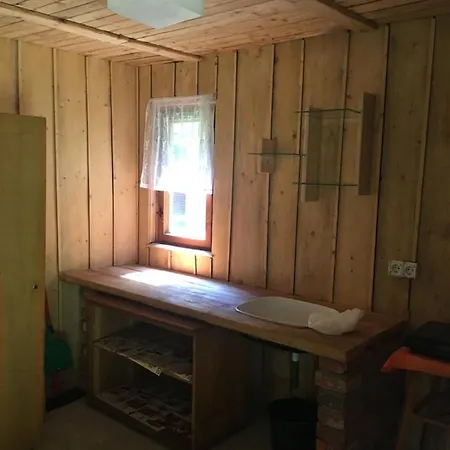 Rodinné Ubytovaní V Chatech Sruby Relax živohošt´