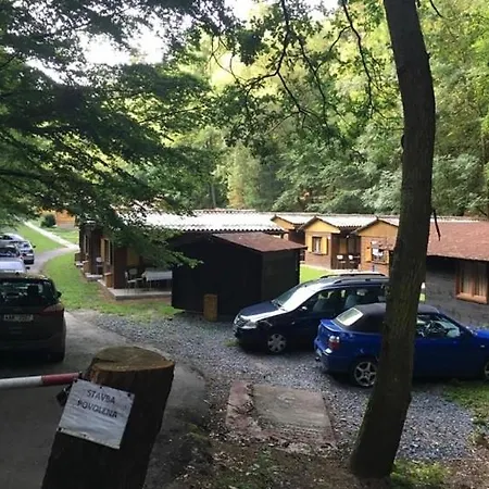 Rodinné Ubytovaní V Chatech Sruby Relax živohošt´ Village de vacances *